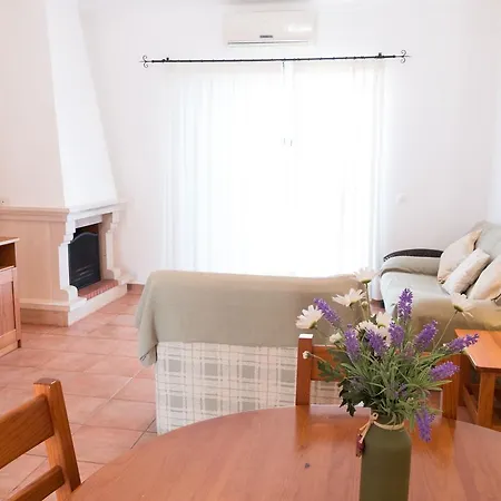 빌라 Akivillas Beach Iv 만타로타